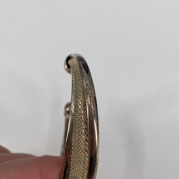 Sterling silver modern mesh crossover cuff bracelet - Picture 8 of 9